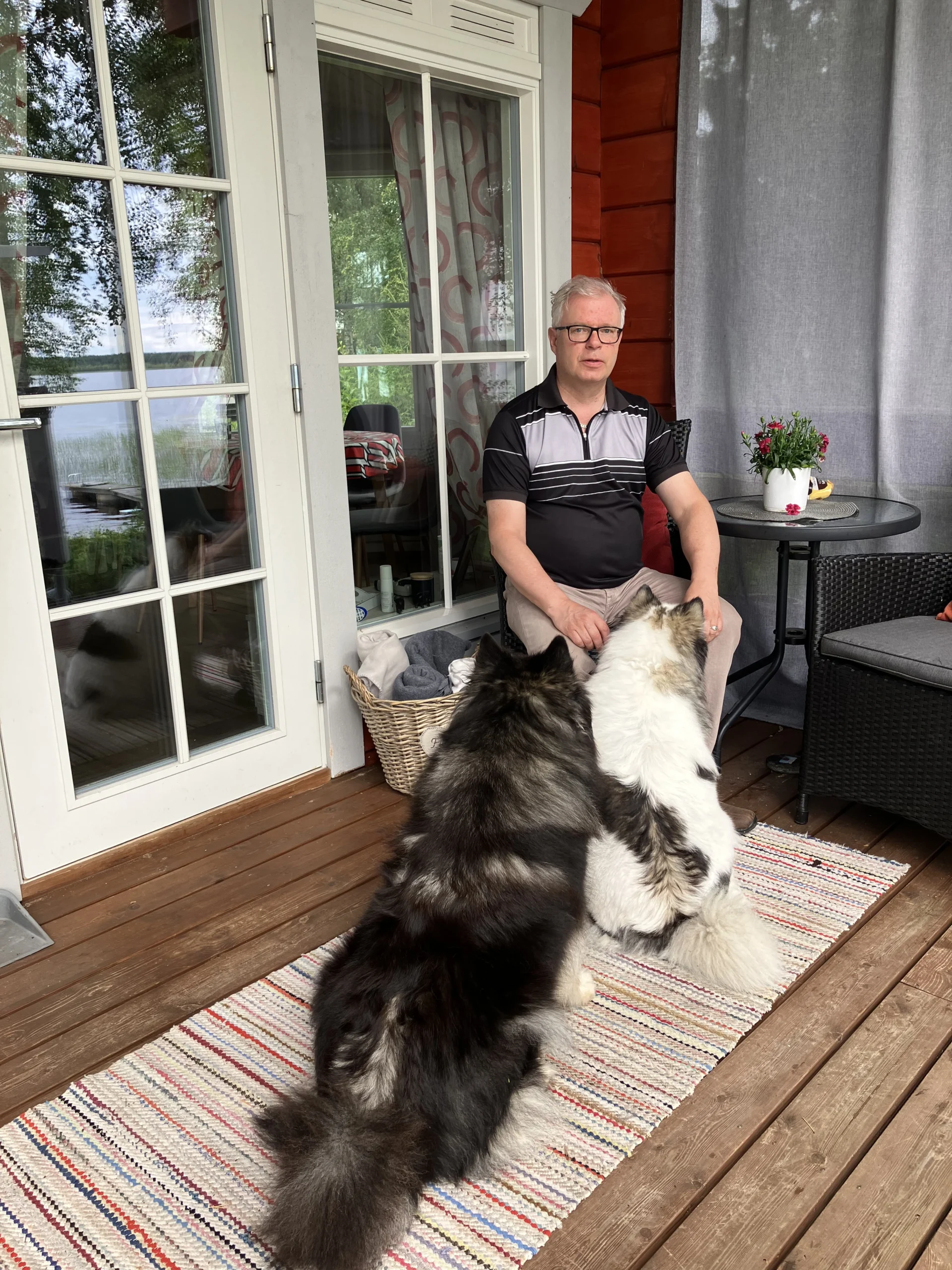 Kari-Pekka Piri - Vuosikymmenten monipuolinen kokemus pientalorakentamisen sekä kiinteistönvälityksen aloilta takaa asiantuntevan ja luotettavan palvelun niin kiinteistöjen arvioinneissa kuin kauppakirjojen laadinnassakin.